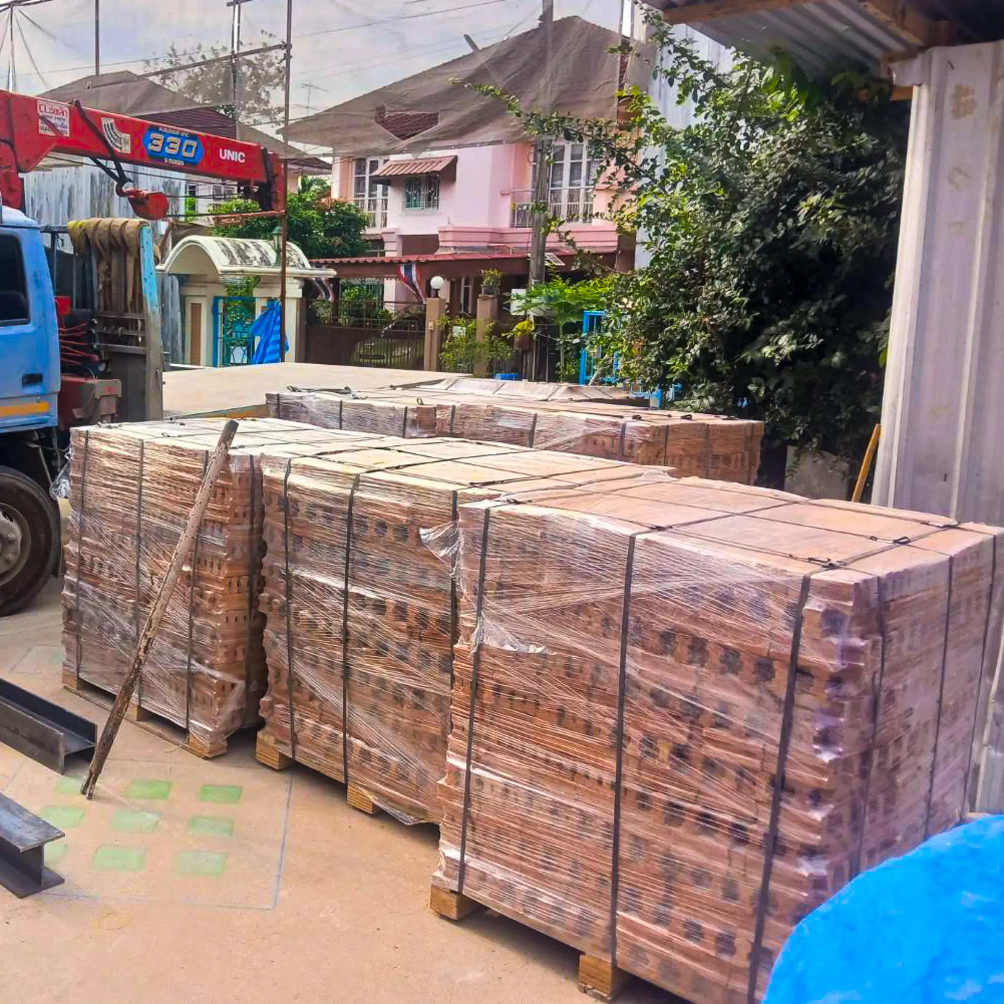 อิฐมอญ มอก. 77-2565 ประเภท ค ภาพการขนส่งไปตลิ่งชัน วันที่ 02 ม.ค. 2569